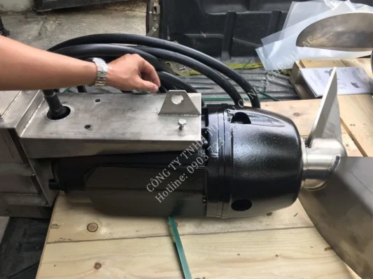 máy khuấy chìm công nghiệp